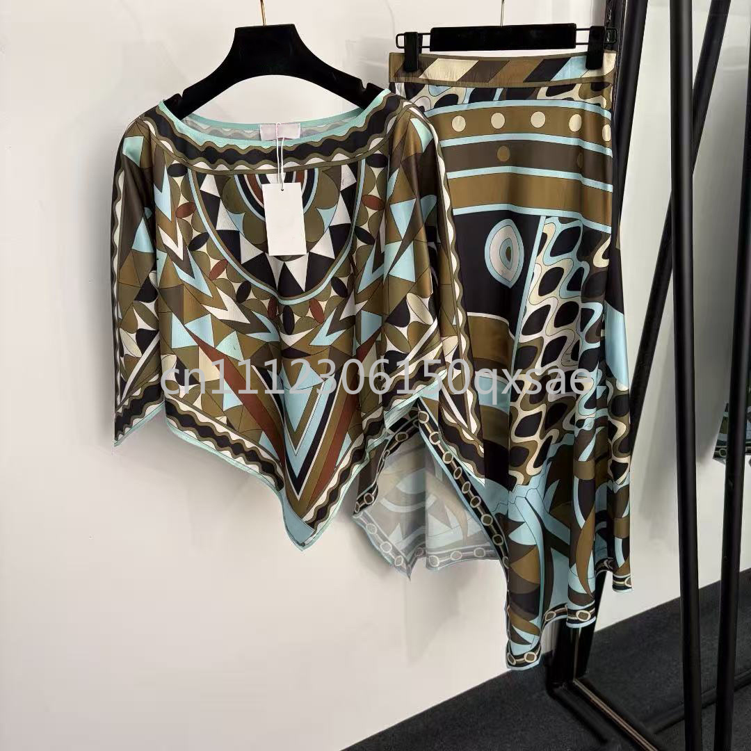 Set Gaun Jubah Hitam Wanita De - Streetwear Brand Designer ulasan dan harga